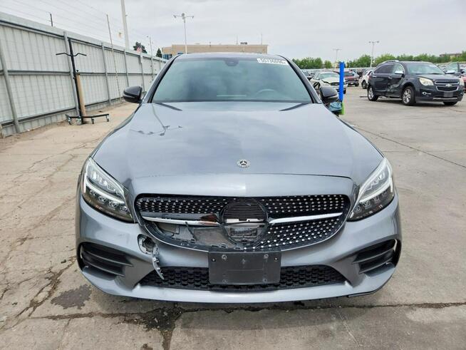 Mercedes C 300 4Matic / pakiet AMG / niski przebieg