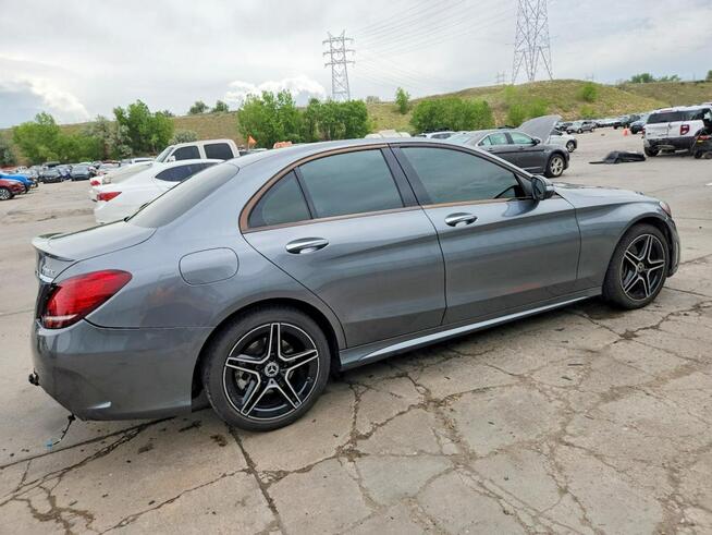Mercedes C 300 4Matic / pakiet AMG / niski przebieg
