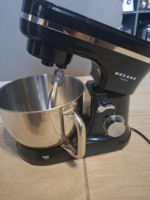 Robot kuchenny marki MOZANO o mocy 1000 W z misą ze stali ni