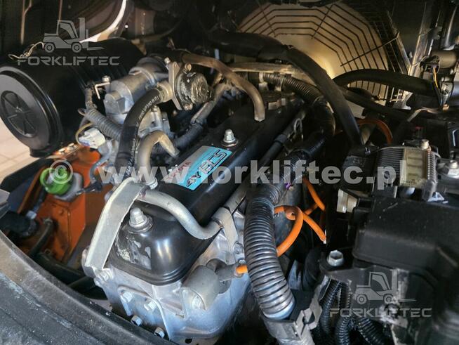 Wózek Widłowy TOYOTA 8FG25 , Kabina wolny skok TOYOTA 8FGF25