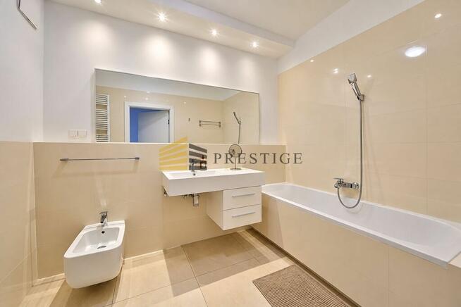 Apartament z widokiem na Pałac Kultury i Nauki