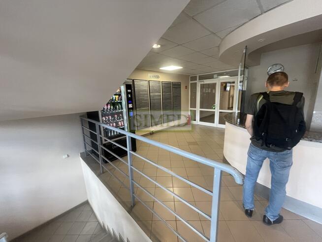 Recepcja,klimatyzacja,parking,ochrona,dost24h