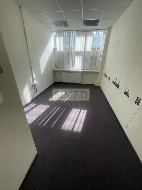 1 piętro,biuro,dostep24,parking,duże okna