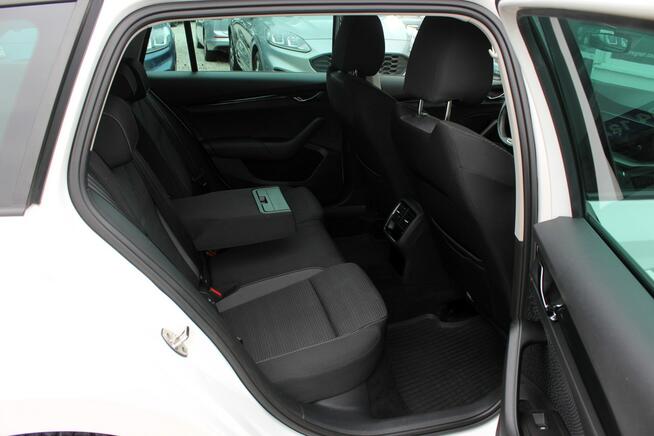 Škoda Octavia Salon PL FV23% Kamera LED Tempomat Ambition Automat 150KM