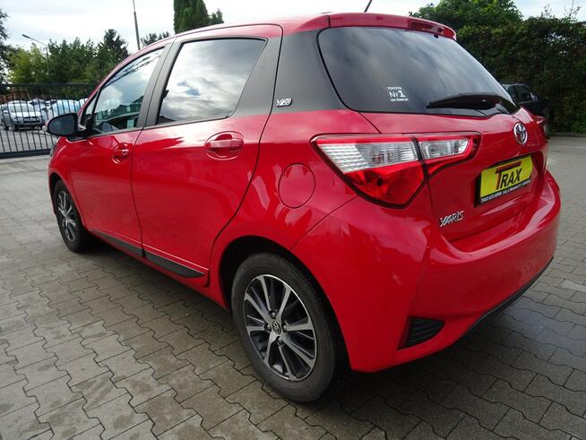 Mistrzyni niezawodności - Toyota Yaris Y20 z polskiego salonu.