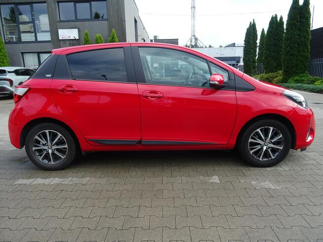 Mistrzyni niezawodności - Toyota Yaris Y20 z polskiego salonu.