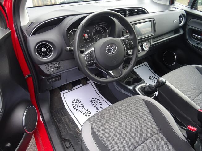 Mistrzyni niezawodności - Toyota Yaris Y20 z polskiego salonu.