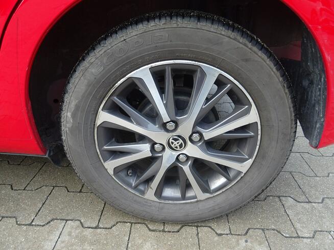 Mistrzyni niezawodności - Toyota Yaris Y20 z polskiego salonu.