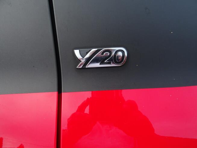 Mistrzyni niezawodności - Toyota Yaris Y20 z polskiego salonu.