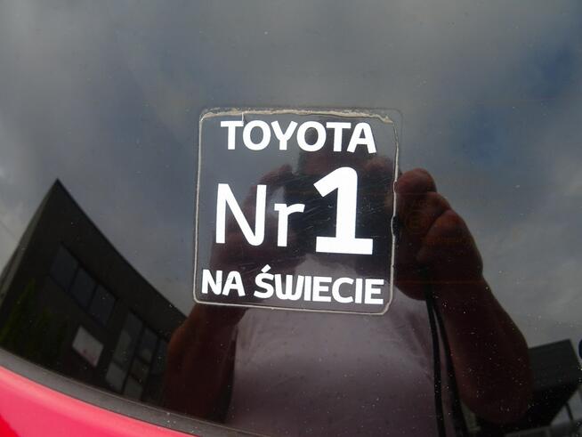 Mistrzyni niezawodności - Toyota Yaris Y20 z polskiego salonu.