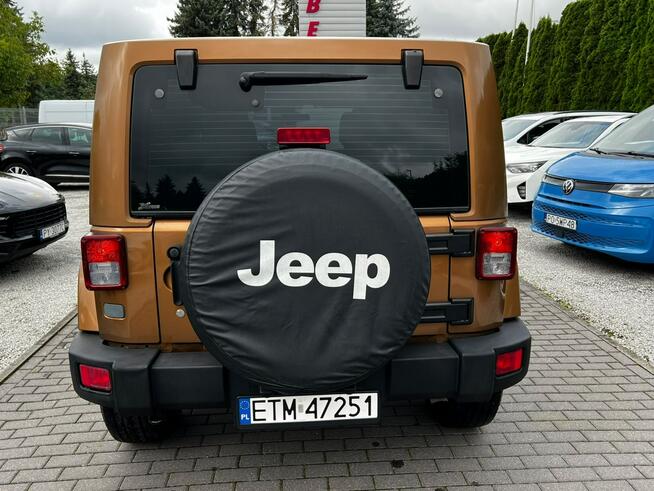 Jeep Wrangler Unlimited 3.8 Sahara 70th Anniversary Edition