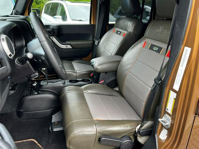 Jeep Wrangler Unlimited 3.8 Sahara 70th Anniversary Edition