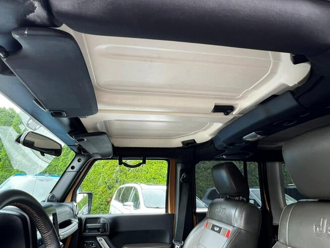Jeep Wrangler Unlimited 3.8 Sahara 70th Anniversary Edition