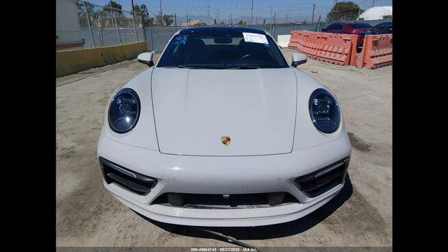 Porsche 911 Carrera 4S / niski przebieg