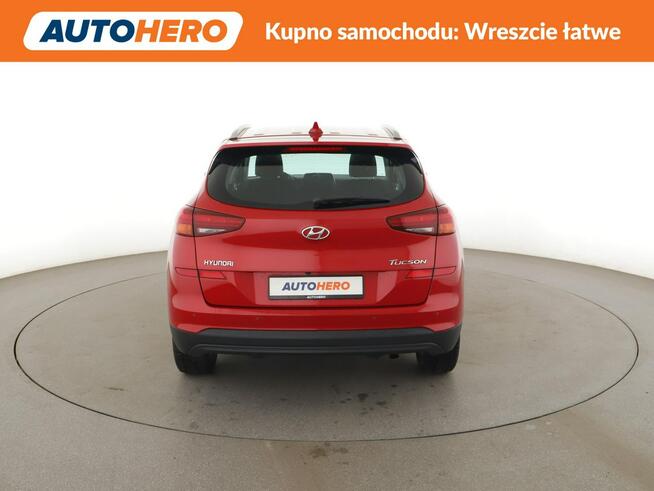 Hyundai Tucson klima auto navi kamera i czujniki parkowania grzane fotele