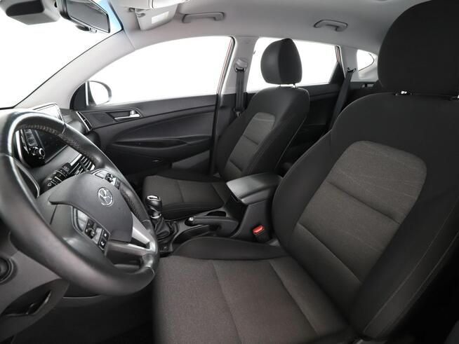 Hyundai Tucson klima auto navi kamera i czujniki parkowania grzane fotele
