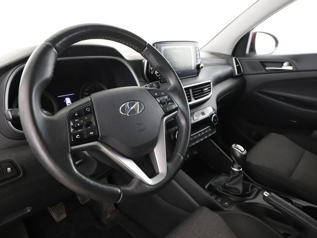 Hyundai Tucson klima auto navi kamera i czujniki parkowania grzane fotele