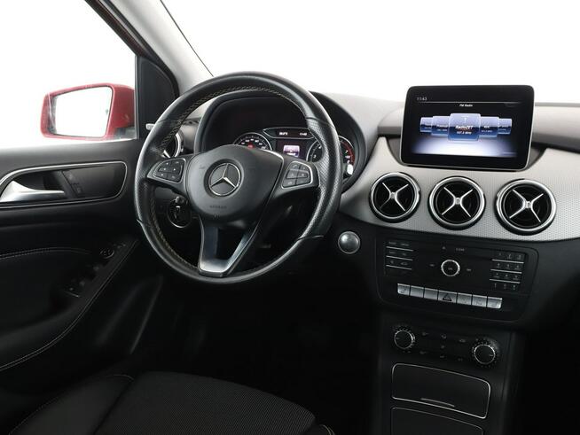 Mercedes B 200 automat navi kamera grzane fotele klima