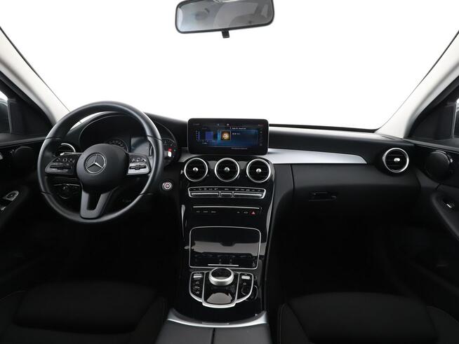 Mercedes C 220 led navi kamera automat auto klima avantgarde