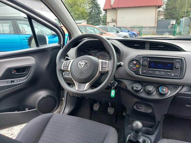 Toyota Yaris SALON PL 100% bezwypadkowa + niski przebieg