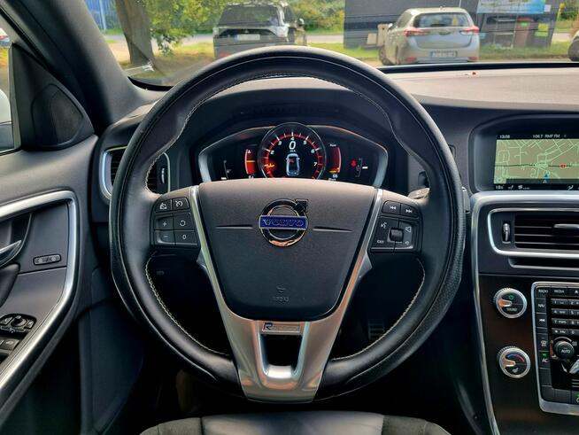 Volvo S60 Salon Polska RDESIGN Serwis LED BiXenon Navi Parktronic Zarejestrowany