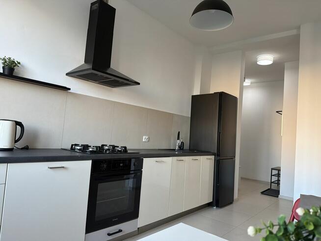 40 m² przy Manufakturze | 6 piętro | winda | jasne i przestr