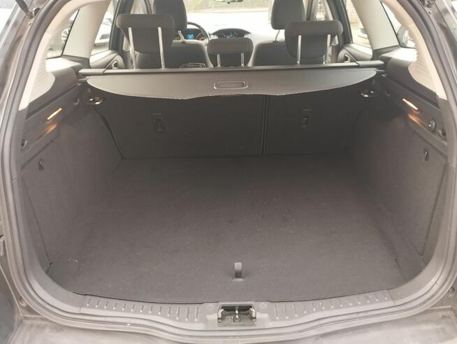 FORD FOCUS 1.6 BENZYNA SALON POLSKA