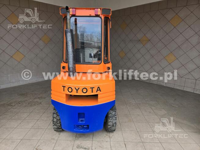 Wózek widłowy TOYOTA 5FD30 wolny skok TOYOTA 5FDF30 Linde