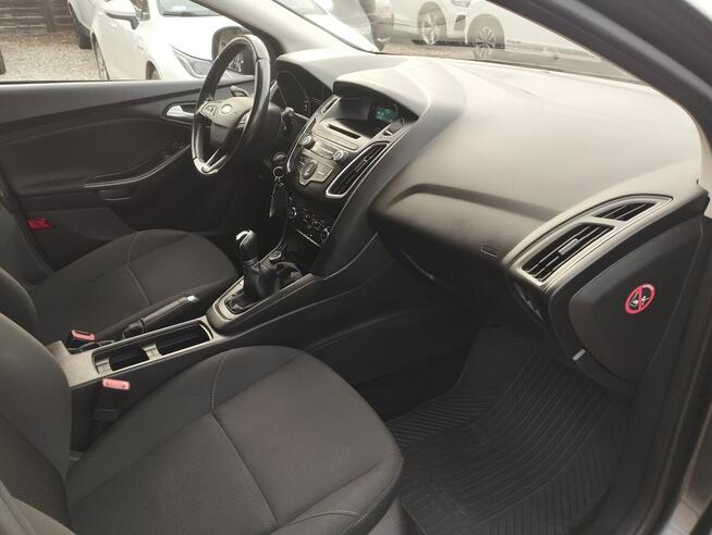 FORD FOCUS 1.6 BENZYNA SALON POLSKA