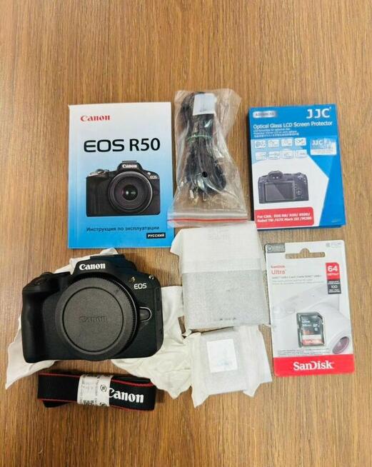 Aparat Canon EOS R50