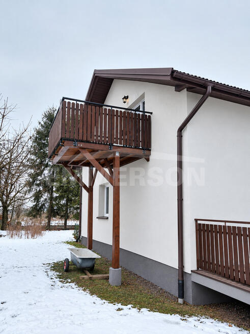 Obiekt komercyjny 180 m², działka 4800 m², dobry