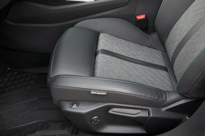 Peugeot 408 WD2403U#1.2 PureTech Allure Pack EAT8 Podgrz.f kier szyba Salon PL