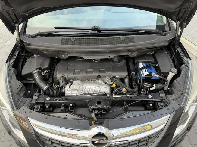 Opel Zafira 2.0 CTDI / 131KM Tempomat Czujniki Parkowania Półskóra Alufelgi