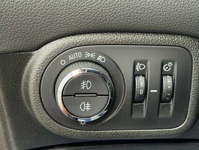 Opel Zafira 2.0 CTDI / 131KM Tempomat Czujniki Parkowania Półskóra Alufelgi
