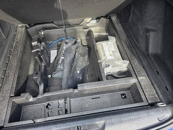Peugeot 308 SW 1.6 HDI 120 KM, Automat, Alufelgi, Bluetooth, Daylight LED, Tempomat