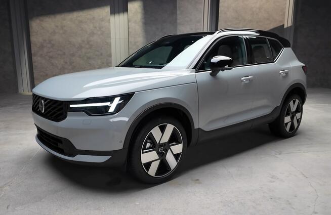 Volvo XC 40 B4 Plus Wysoki rabat !! Dostępne różne kolory i wersje,