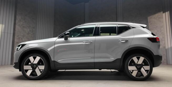 Volvo XC 40 B4 Plus Wysoki rabat !! Dostępne różne kolory i wersje,