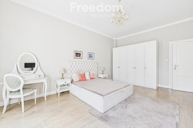 Przestronne mieszkanie 104 m² w kamienicy – Elbląg