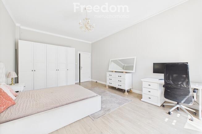 Przestronne mieszkanie 104 m² w kamienicy – Elbląg