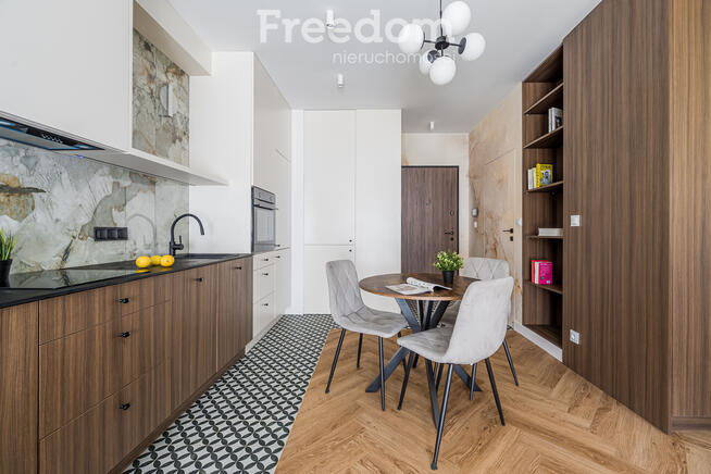 Nowe, studio, Kierbedzia, balkon, garaż