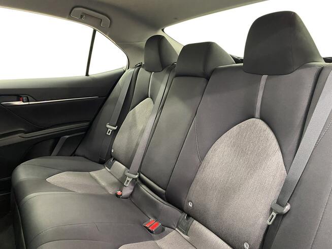 Toyota Camry 2.5 Hybrid Comfort CVT Sedan