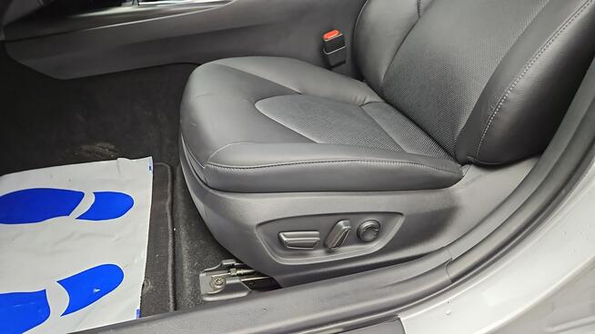Toyota Camry 2.5 Hybrid Executive CVT ! Z Polskiego Salonu ! Faktura Vat !