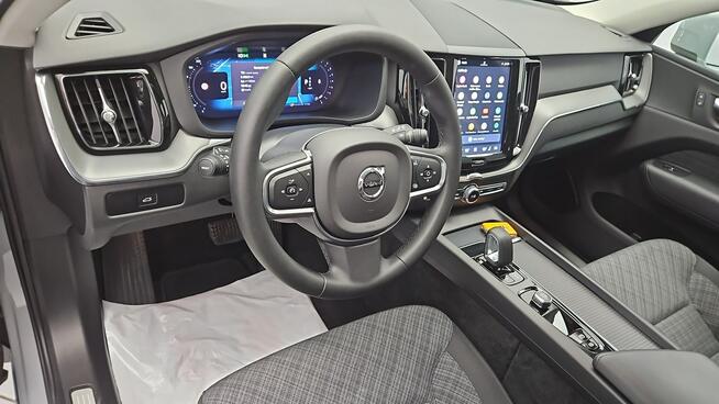 Volvo XC 60 B4 B Core aut ! Z Polskiego Salonu ! Faktura Vat !