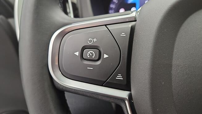 Volvo XC 60 B4 B Core aut ! Z Polskiego Salonu ! Faktura Vat !