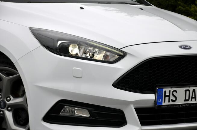 Ford Focus 2.0TDCi(185KM)*ST*Xenon*Led*Navi*Kamera*Recaro*Skóry*Reling*Alu18"ASO