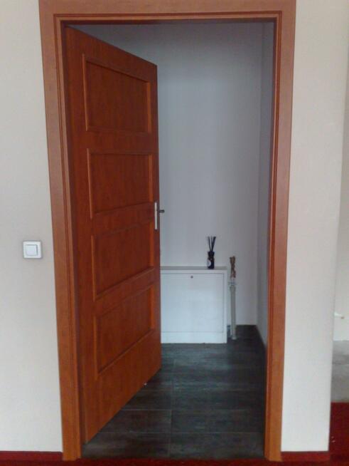 Bezpośrednio Pawilon 60 m2 I piętro