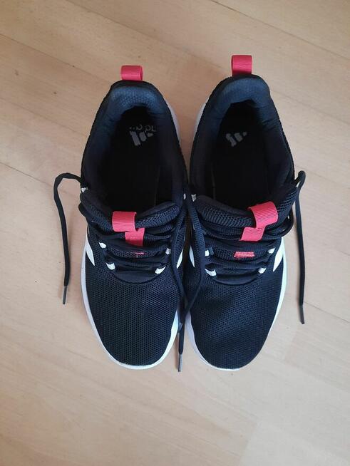 Buty sneakersy Adidas Racer TR23 r. 42 26.5cm IG7323 czarne