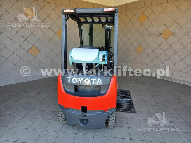 Wózek widłowy TOYOTA 8FGF15 wolny skok 8FG15 widlak Linde