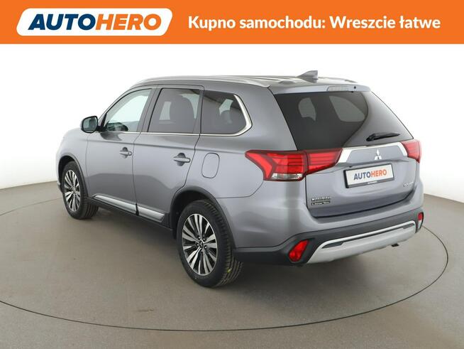 Mitsubishi Outlander automat navi kamera auto klima pdc