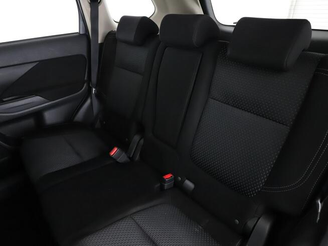 Mitsubishi Outlander automat navi kamera auto klima pdc